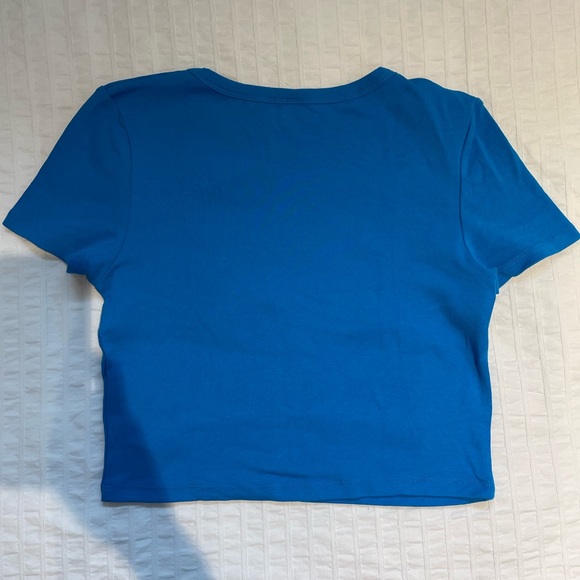 Simons Twik Crop T-shirt Size Medium - Picture 3 of 3